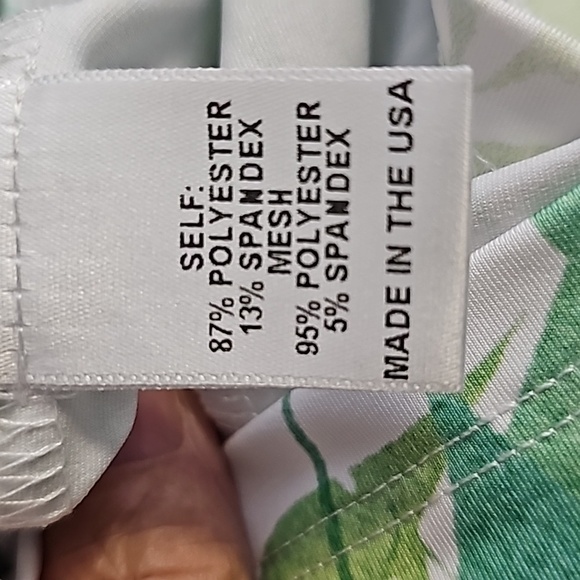 Amy sport golf shirt for women. Size medium. Long sleeves. Henley style … - Picture 10 of 12